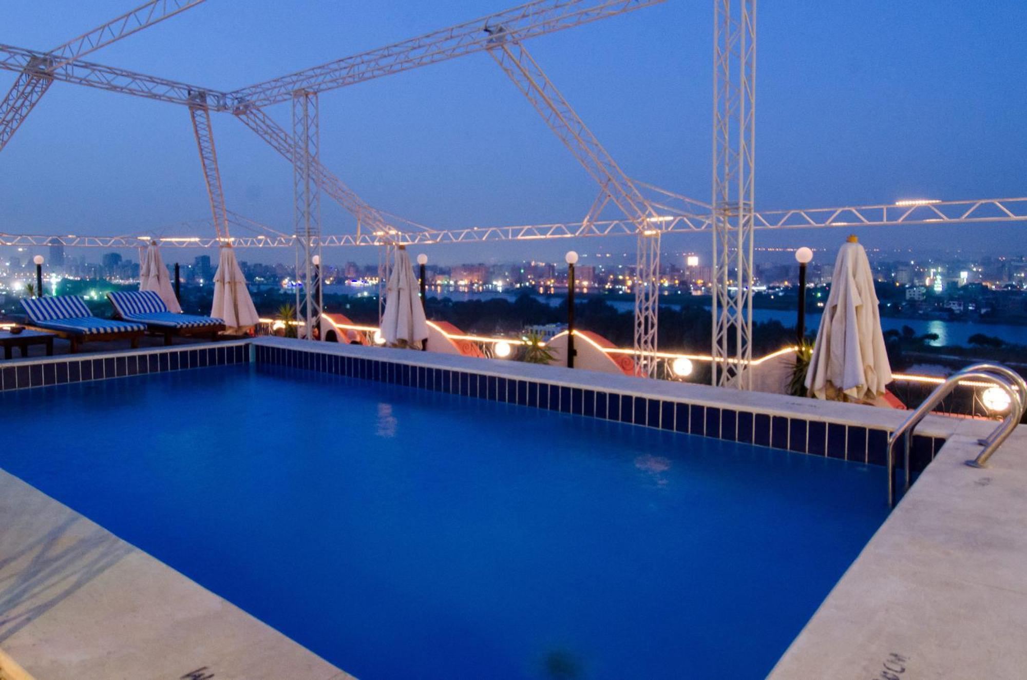 Swiss Inn Nile Hotel Giza Exterior photo